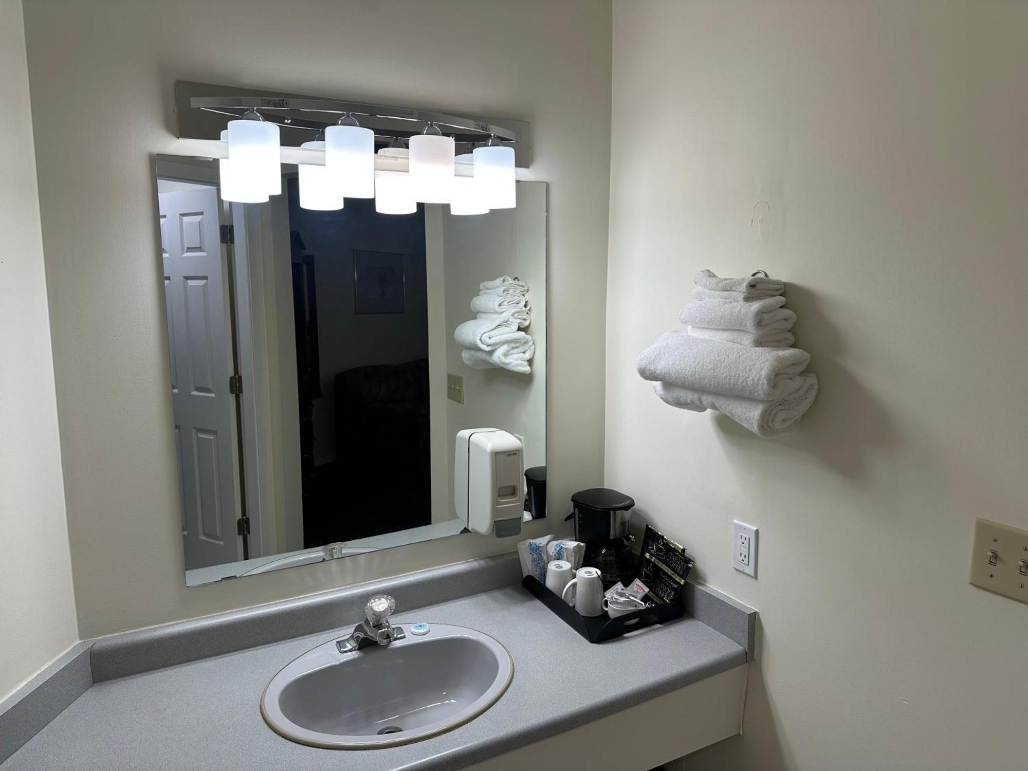 Kings Motor Inn Kamloops Exterior foto
